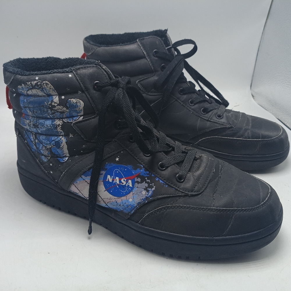 Vans NASA Graphwell Spaceman Galaxy Gray Reflective Hi Top Sneaker Mens 10m